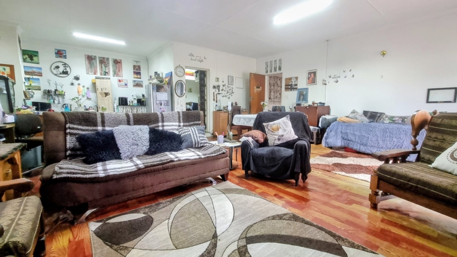 4 Bedroom Property for Sale in Deneysville Free State